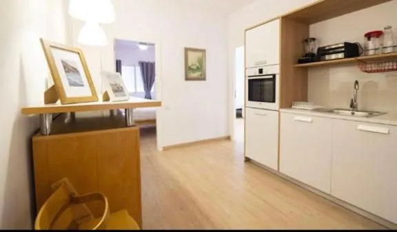 Acogedor apartamento en Ruzafa-centro, hotel v destinácii Valencia