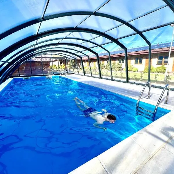Rajska Mierzeja , BASEN Z PODGRZEWANĄ WODĄ , KLIMATYZACJA , PLAC ZABAW , ROWERY , TARAS, hotel v destinaci Sarbinowo