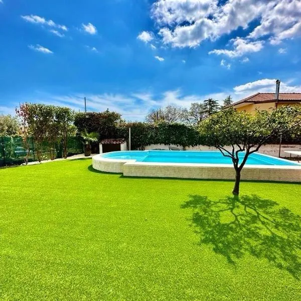 Etna Shelter Holiday House, hotel in Mascalucia