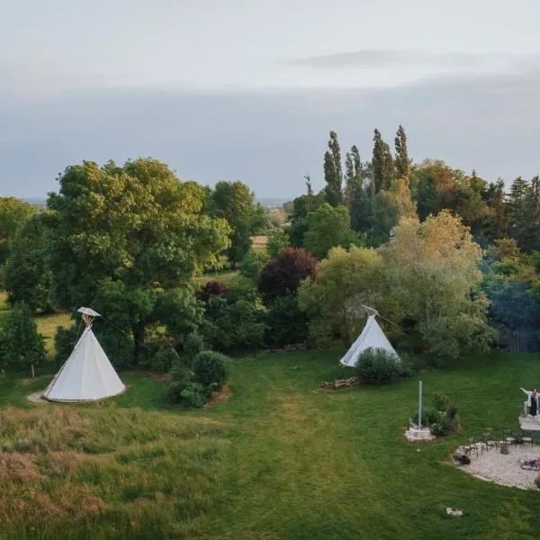 Tipi Nature Bien-être - Expérience Insolite Tout Confort, hotel in Bragny-sur-Saône
