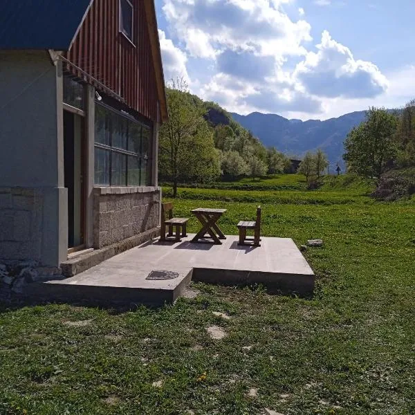 -DO- Gradac, hótel í Šavnik