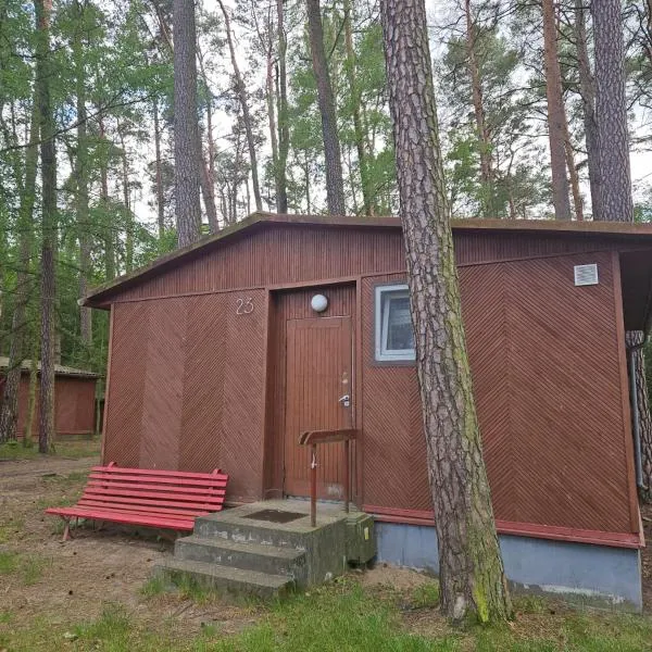 Domek letniskowy nr 23 - jezioro Głębokie, hotel in Międzyrzecz