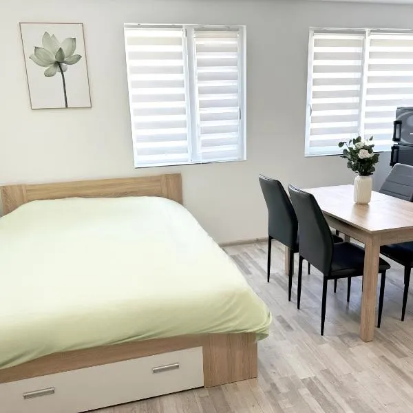 Luxury apartment in the super center of Burgas, hotel in Burgas City