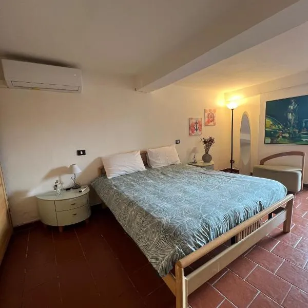 Mari & Monti, hotel Montignosóban