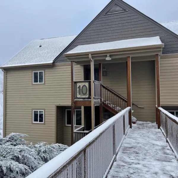 Sugar Ski & Country Club، فندق في شوغر ماونتين