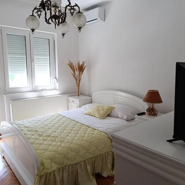 SREMICA - Guest House, hotel v destinaci Pećinci