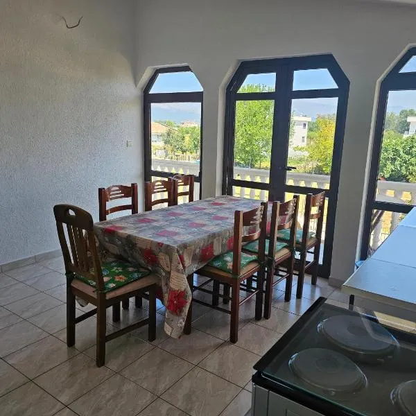 Esko Rooms, hotel in Donji Štoj