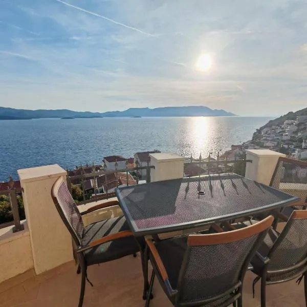 Apartmani Jurković 2, hotel u Komarni