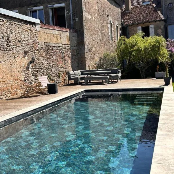 Maison intra muros, hotel in Langres