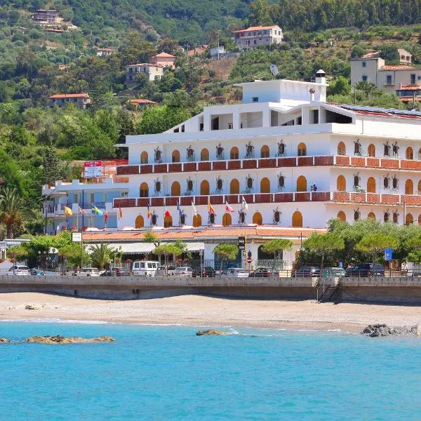 카포 도를란도에 위치한 호텔 Hotel Ristorante La Tartaruga