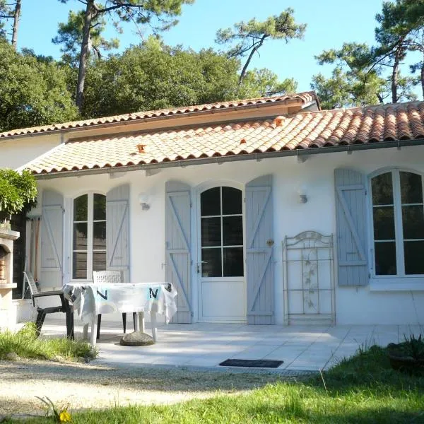 Geay location en bordure de foret et 900 m de la mer, hotel in Saint-Trojan-les-Bains