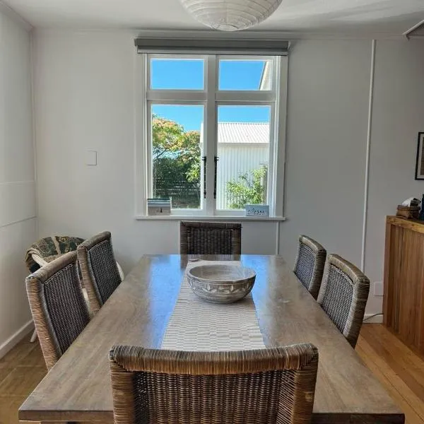 Spacious, Sunny and Warm Home in Kaikoura, hotel in Kaikoura