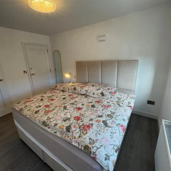 Cosy and beautiful home Vegetarians only, khách sạn ở Dublin