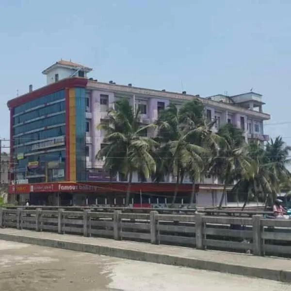 K M S Residency, hotel v destinaci Tirūr