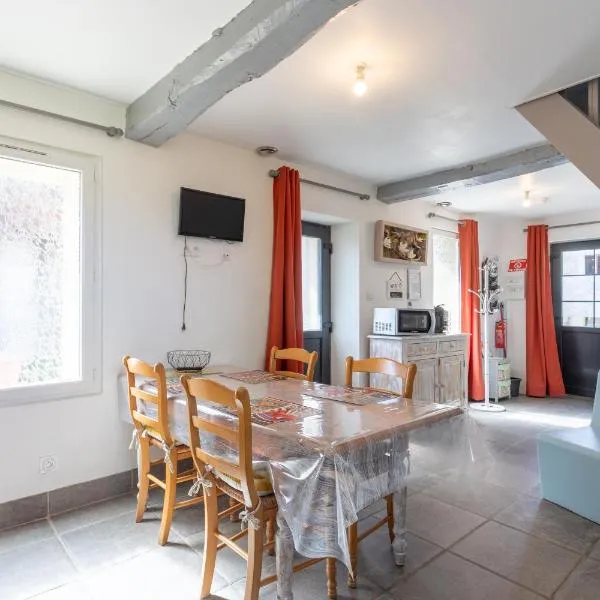 Gîte les Charmilles, hotel en Mont