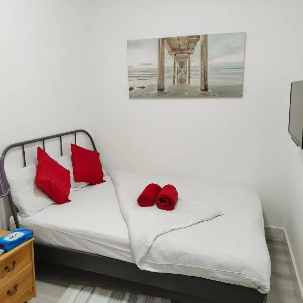 Bet El Cozy & Comfy Room 4, hotel v destinaci Parkside