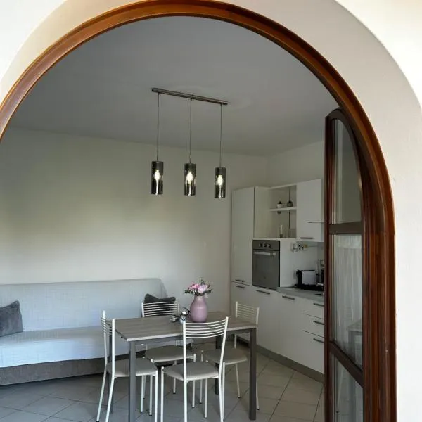 La Casa Di Chi、Castellina Scaloのホテル