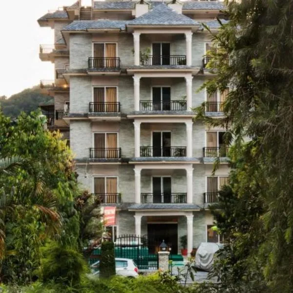 Pokhara Crown Plaza, hôtel à Pokhara