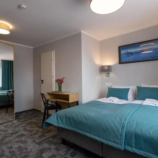 Przystanek Szrenica, hotel ve Sklářské Porubě