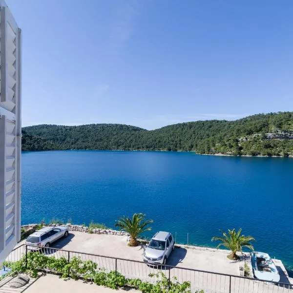 Apartments Palma, hotel v destinácii Polače