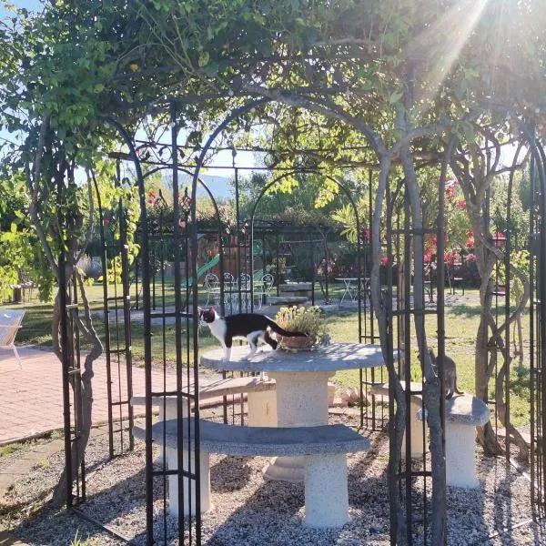 Gîte en Provence ''Rose'', hotel a Modène