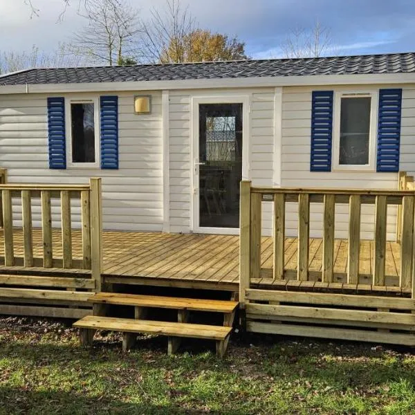 Camping Meerwijck - Waterwijck 7, khách sạn ở Kropswolde
