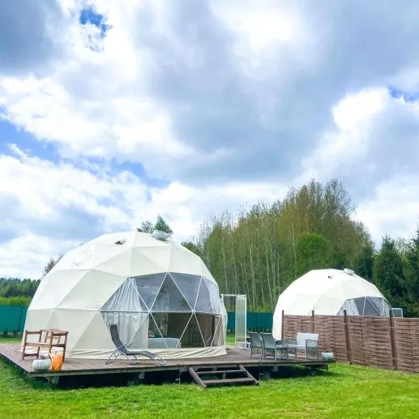 Tatra Glamp Mazury - sieć noclegowa Tatra Glamp, hotel v destinaci Regiel