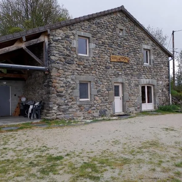 Maison de village gîte de "La Roche", viešbutis mieste Saint-Julien-Chapteuil