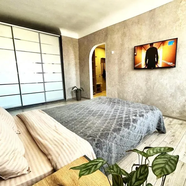 Квартира 2 хв від Київського ЖД вокзалу та ТЦ "Київ" – hotel w mieście Połtawa