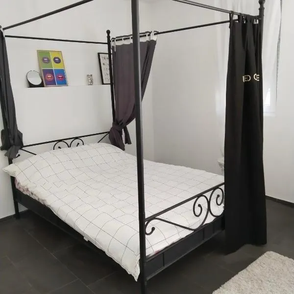 Valencia, hotel v destinaci Vršac