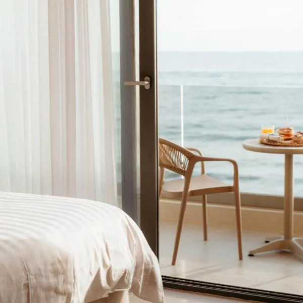 Hotel Galaxias، فندق في باراليا كاتيرينّيس