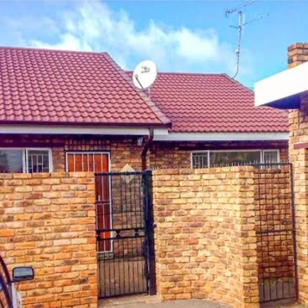 Krugersdorp Guest House, hotel v destinaci Krugersdorp