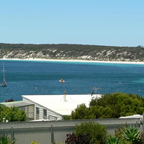 Fareview Beach House, hótel í Emu Bay