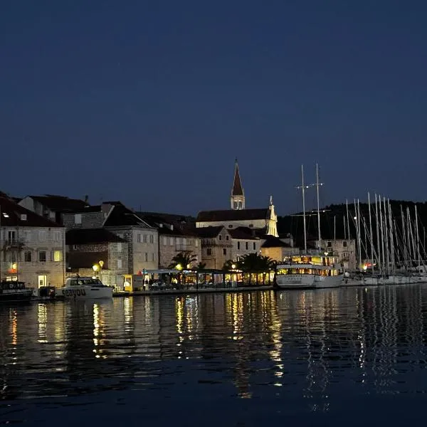 Apartment Milna Dante – hotel w mieście Milna