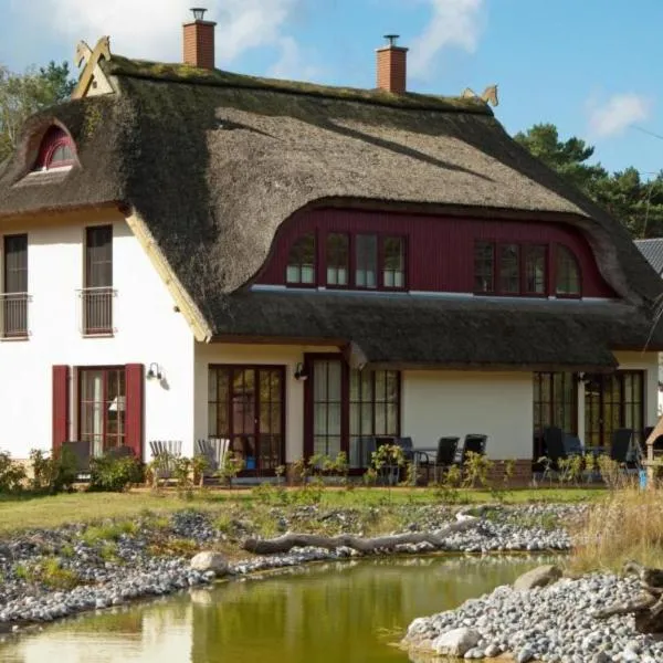 Dünenresidenz Glowe - Haus Luisa, hotelli kohteessa Glowe