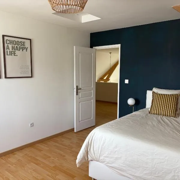 Étage privatif dans grande maison, hotel em Saint-Marceau