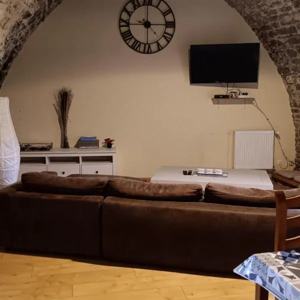 Le gîte vouté confort et repos, hotel v destinaci Saint-Beauzély