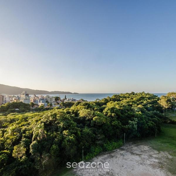 Sua estadia exclusiva com piscinas e jacuzzi a 500m da praia - ELF - Foto 5