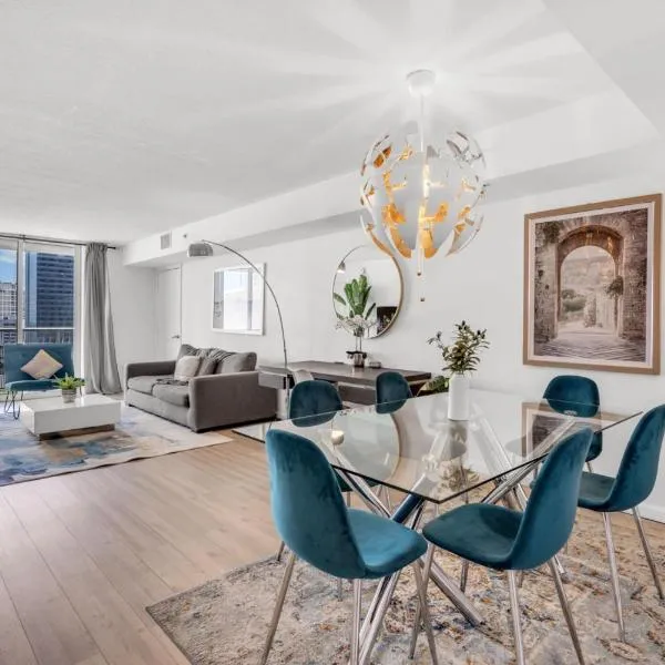 Enjoy Brickell Living 2 BR Retreat With Free Parking, hotel v Miami
