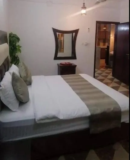 Qarār에 위치한 호텔 درب الخزامى للشقق المخدومة اقتصادي