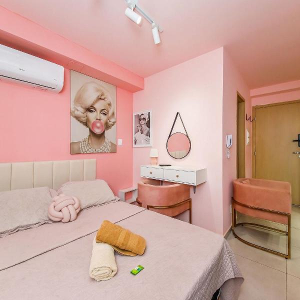 Studio Pink com ar, varanda, academia e piscina