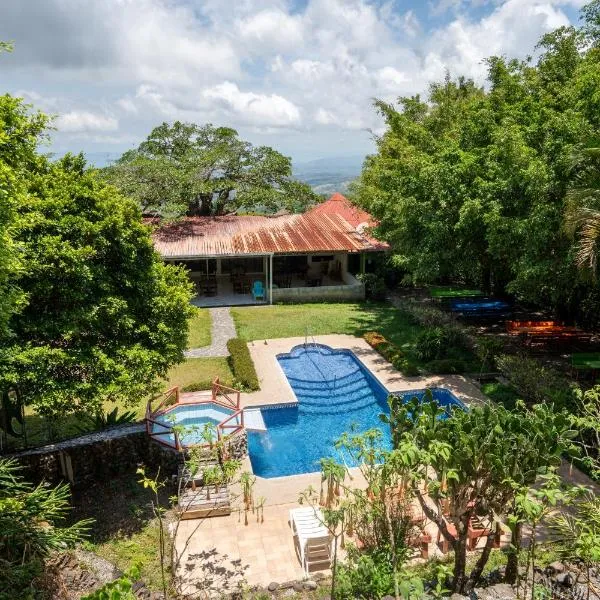 Adventure Park & Hotel Vista Golfo, hotel in Tajo Alto