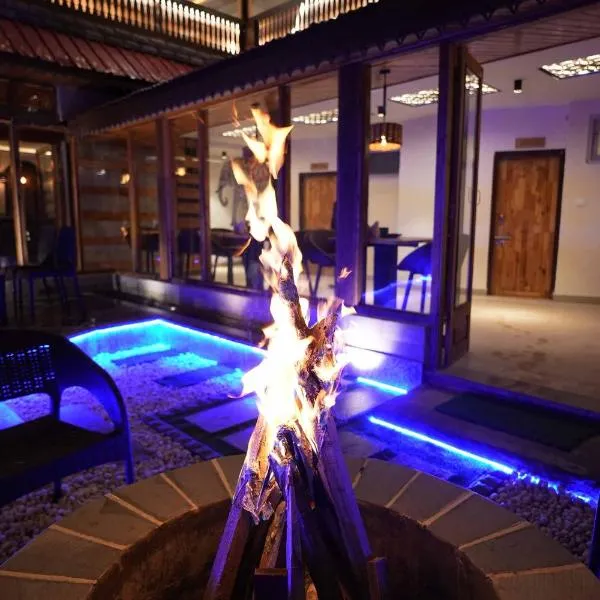 Hotel Monal, hotel in Manāli