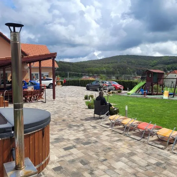 Eplényi Apartmanház, hotel v destinácii Eplény