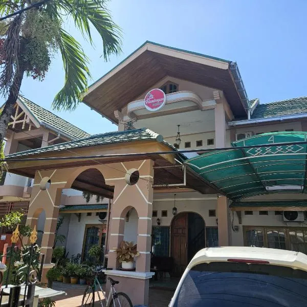 Flamboyan House, hotel in Padang