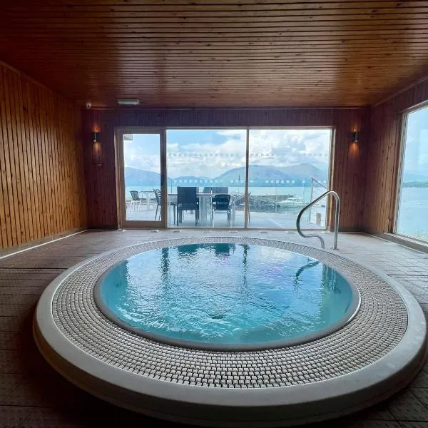 Holly Tree Hotel, Swimming Pool & Hot Tub, hotel v destinaci Glencoe