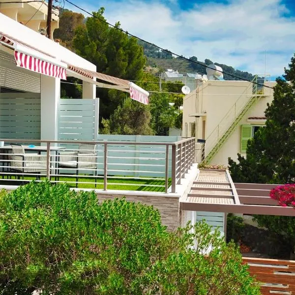 Villa Yolanda 2 - Luxury stylish studio Dora, sea view, khách sạn ở Poros