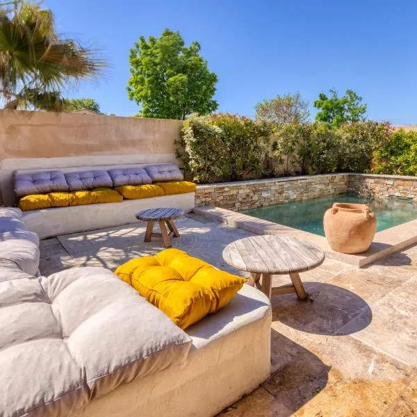 VILLA Isle sur la Sorgue, hotel in L'Isle-sur-la-Sorgue
