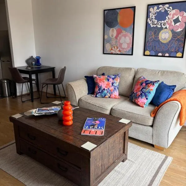 Hansen House 2 with Private Parking, hotel v destinaci Cardiff