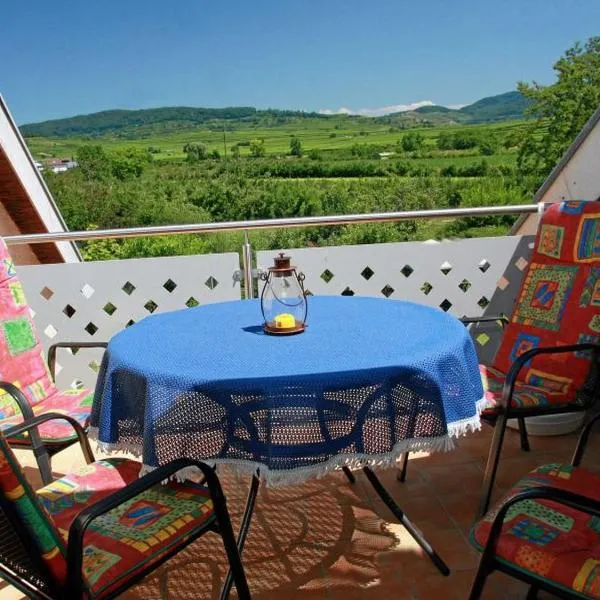 Ferienwohnung Kaiserstuhlblick, hotel v destinaci Burkheim